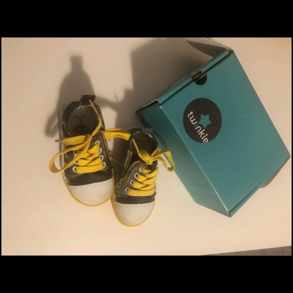 Twinkie Shoes - Picture 2 of 3